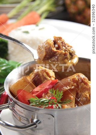 curry curry 32896340