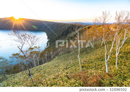 “北海道”摩週湖“黎明” 32896502