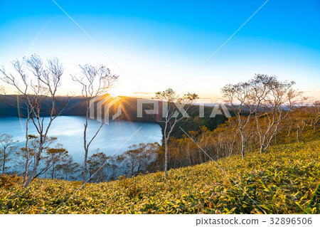 “北海道”摩週湖“黎明” 32896506