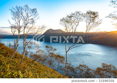 “北海道”摩週湖“黎明” 32896508