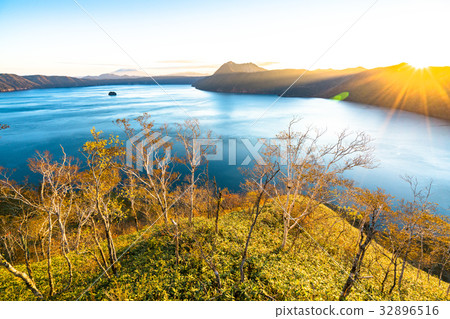 “北海道”摩週湖“黎明” 32896516