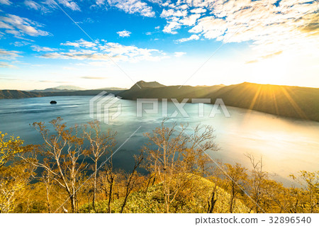 “北海道”摩週湖“黎明” 32896540