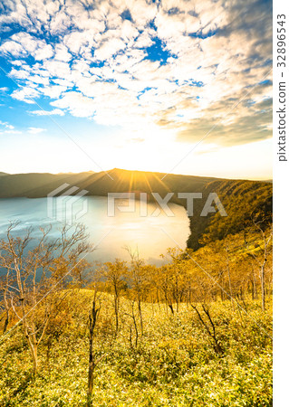 “北海道”摩週湖“黎明” 32896543