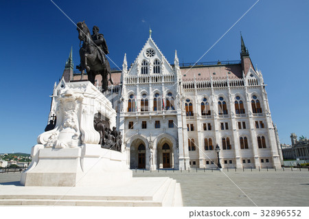 southern side of the Parliament Budapest 32896552