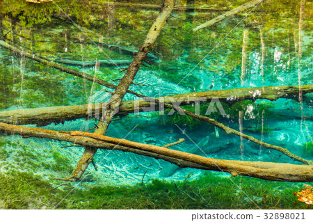 "Hokkaido" God's pond "Autumn" "Hokkaido" God's pond "Autumn" 32898021