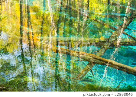 “北海道”上帝的池塘“秋天” 32898046