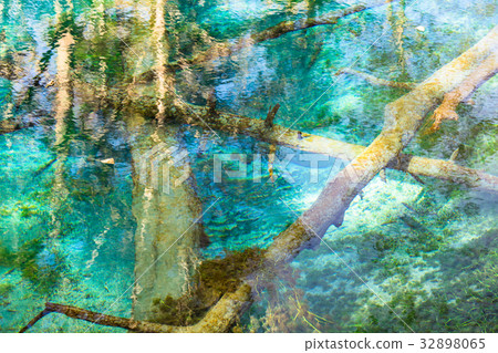 "Hokkaido" God's pond "Autumn" 32898065