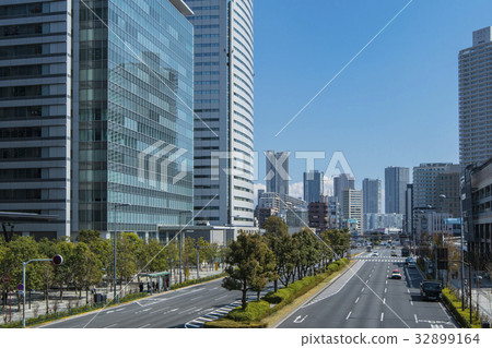 Buildings around the Toyosu Station and the cityscape 32899164