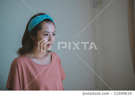 Housewife, housewife, person 32899634