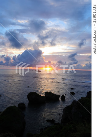 Miyakojima /島的黎明 32901338