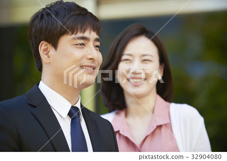 一對 一對 32904080