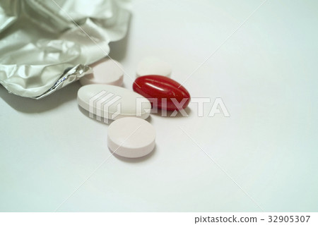 Group of Medicine and Empty Panel 32905307