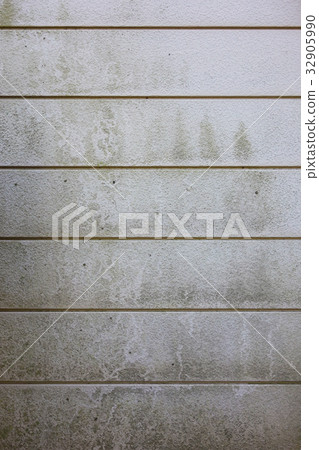Dirty outer wall Dirty outer wall 32905990