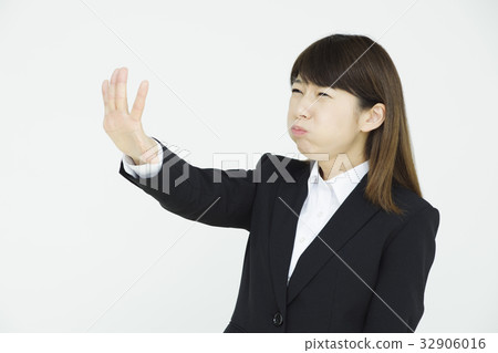 年輕的商界女強人 32906016