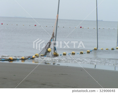 Inage海岸黃色海灘顯示浮體 32906648
