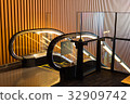 Escalator 32909742