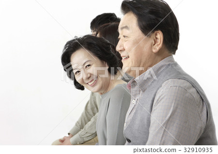 家庭 32910935