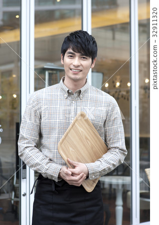 員工,咖啡廳,托盤 員工,咖啡廳,托盤 32911320