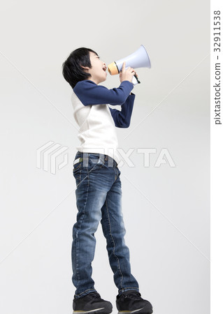 Elementary student 32911538