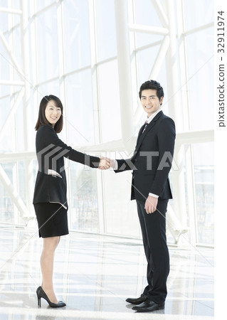 Businessmen, Business Woman, Korea International Exhibition Center (KINTEX), Ilsan, Goyang-si, Gyeonggi-do 32911974