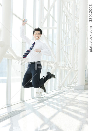 Businessmen, Korea International Exhibition Center (KINTEX), Ilsan, Goyang-si, Gyeonggi-do Businessmen, Korea International Exhibition Center (KINTEX), Ilsan, Goyang-si, Gyeonggi-do 32912008