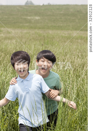少年,朋友 少年,朋友 32912128