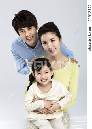 family family 32912172