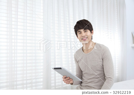 iPad，年輕人 32912219