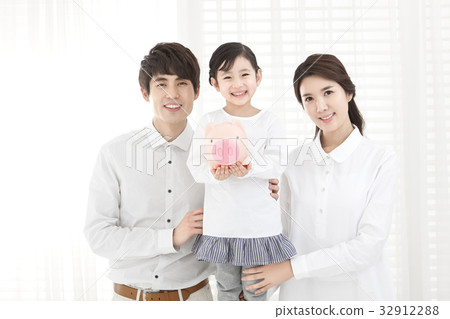 Piggy bank, family 32912288