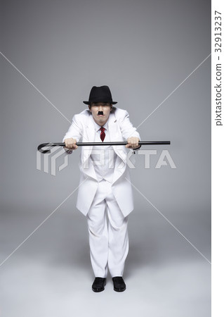 Businessman Businessman 32913237
