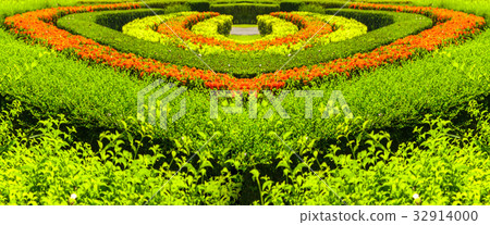 Colourful Flower and Winding Grass Pathway Colourful Flower and Winding Grass Pathway 32914000