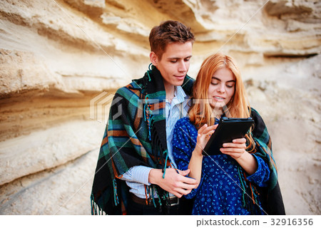 Beautiful woman and handsome man wrapped Beautiful woman and handsome man wrapped 32916356
