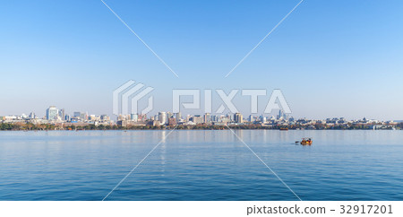 Coast of West Lake, panoramic landscape Coast of West Lake, panoramic landscape 32917201