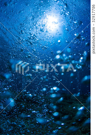 Bubble shower 32917786