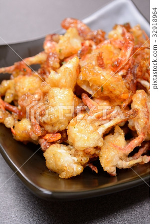 Delicious crab 32918964