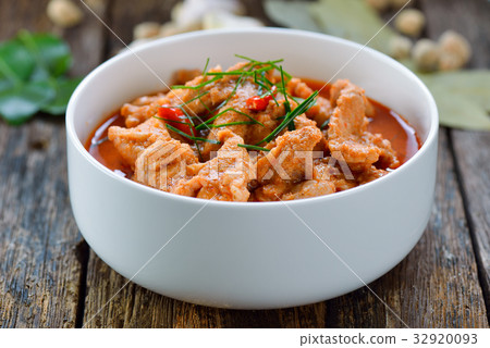 Panang curry with pork .thai food 32920093