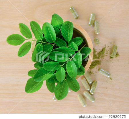 Moringa leaves and capsules (Herbs for health) Moringa leaves and capsules (Herbs for health) 32920675