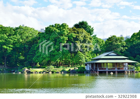 [Koto-ku, Tokyo] Early summer in June Kiyosumi Garden Ryotei and Oizumi 32922308
