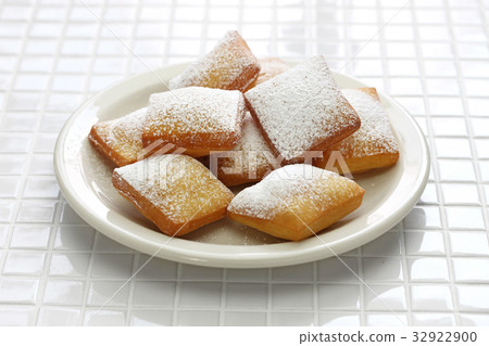 New Orleans Benie 32922900