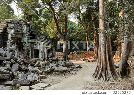 Taupo, Siem Reap, Cambodia 32925273