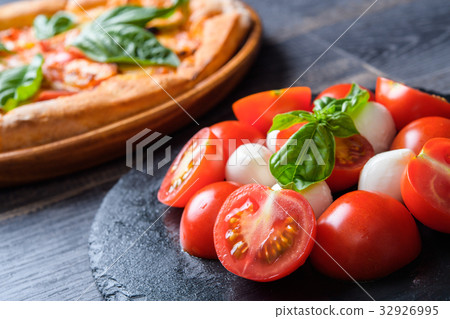 Pizza＆Caprese 32926995