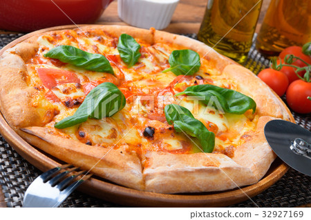 pizza, pizzas, italian 32927169