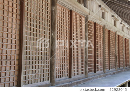 A sacred place 32928043