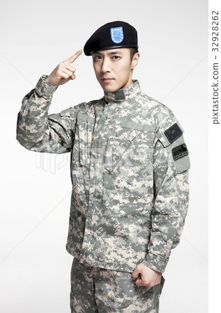 年輕的女人 32928262