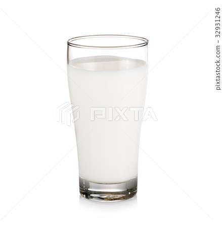 Glass of milk isolated on white 32931246