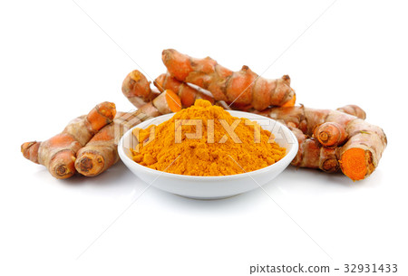Turmeric roots with turmeric powder 32931433