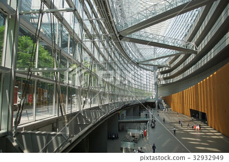Tokyo International Forum Part 2 32932949