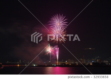 Otaru City Shio Festival Fireworks 32933658