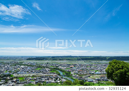 City image 32935124