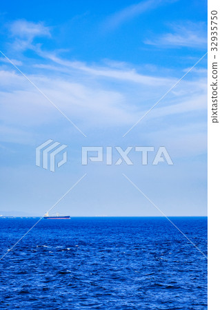 Ocean Ocean 32935750